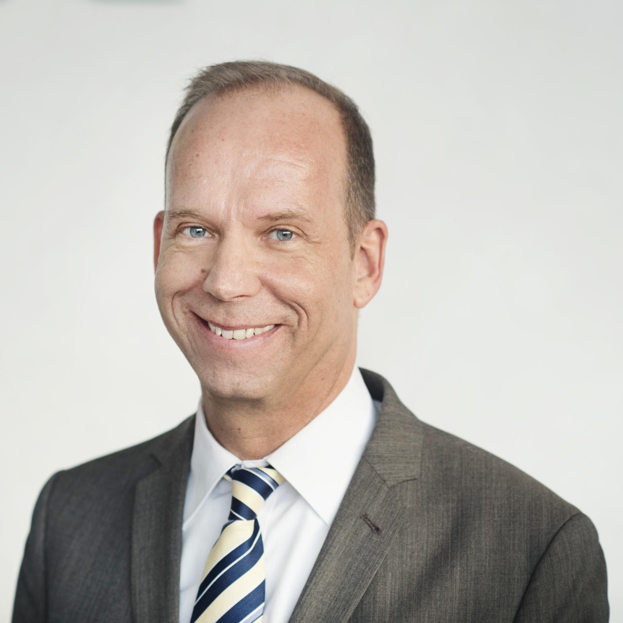 Beauftragter für die Belange von deutschen Heimatvertriebenen, Aussiedlern  und Spätaussiedlern | Kultur und Wissenschaft in Nordrhein-Westfalen