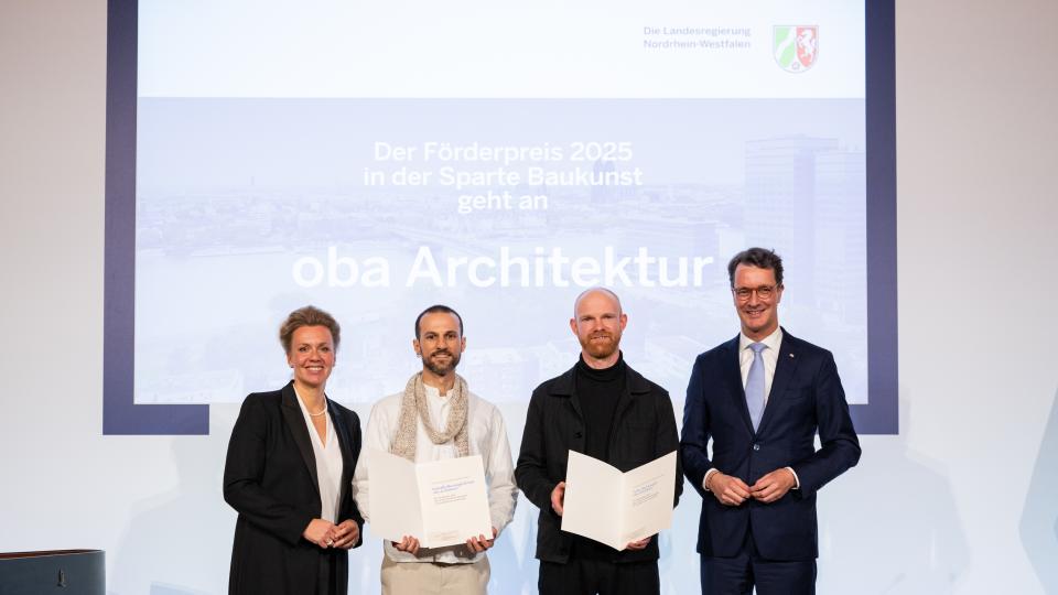 Gruppenbild oba Architektur