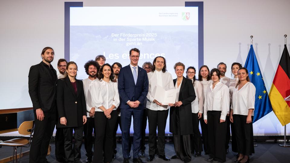 Gruppenbild Les essences