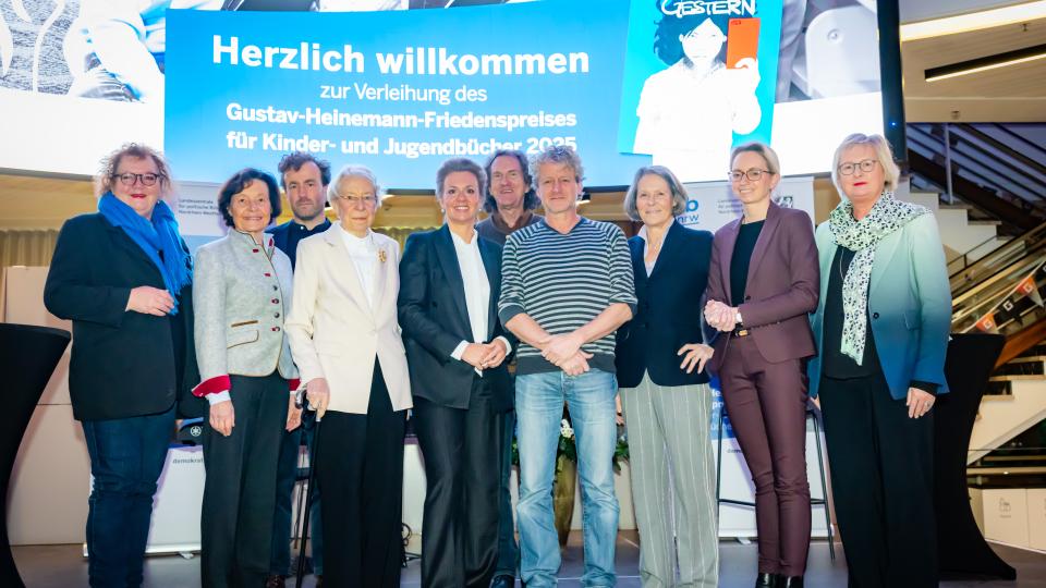 Gustav-Heinemann-Friedenspreis 2025: Gruppenbild