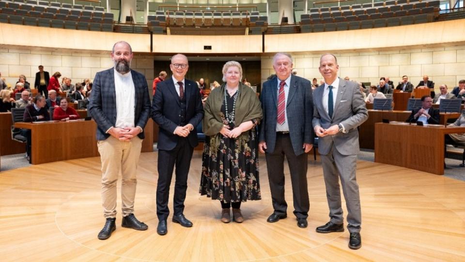 Gruppenfoto im Landtag