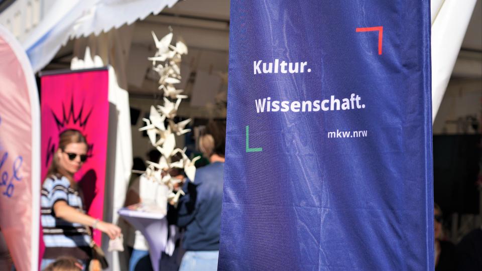 Kultur & Wissenschaft-Pagoden