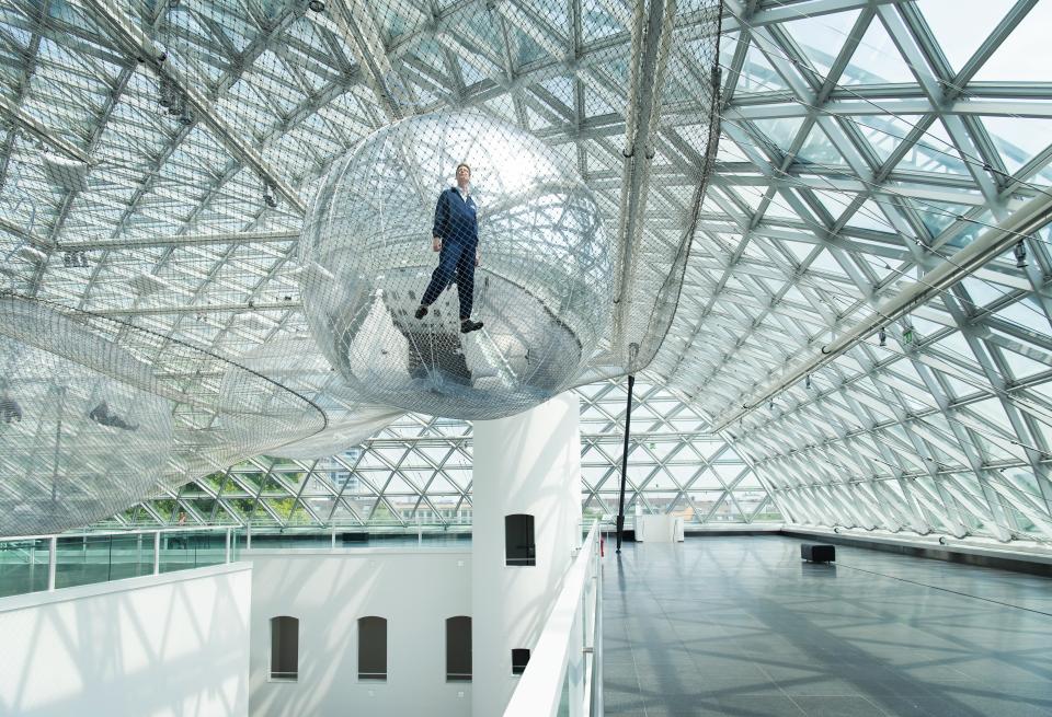 Das Kunstwerk "In Orbit" in der Kunstsammlung NRW