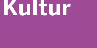 Weißer Kultur-Schriftzug auf lila Hintergrund